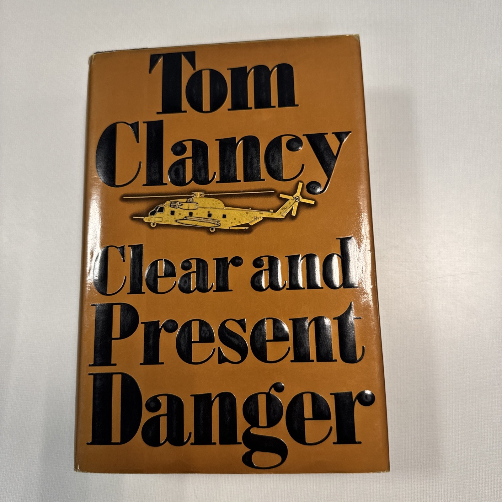 Tom Clancy CLEAR AND PRESENT DANGER Inscribed First Edition 1st Printing 1989 HC