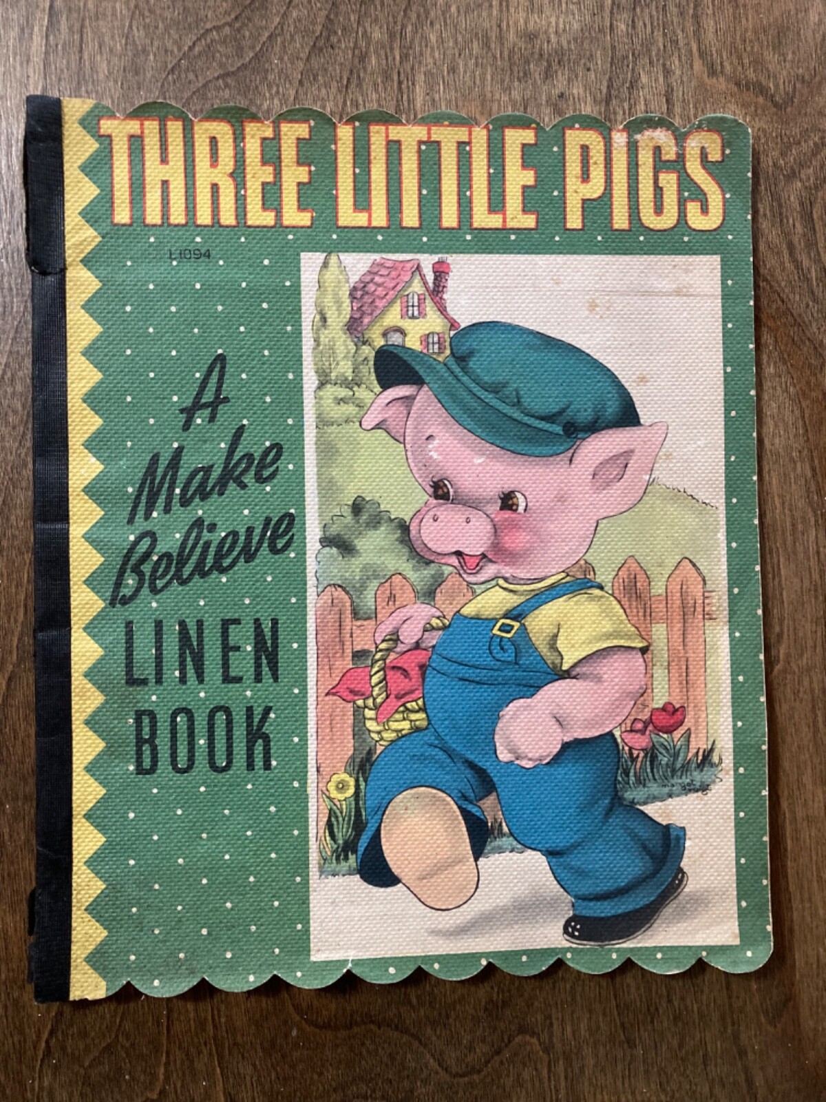 VTG Three Little Pigs A Make Believe Linen Book Margot Voigt 1941 Samuel Lowe Co
