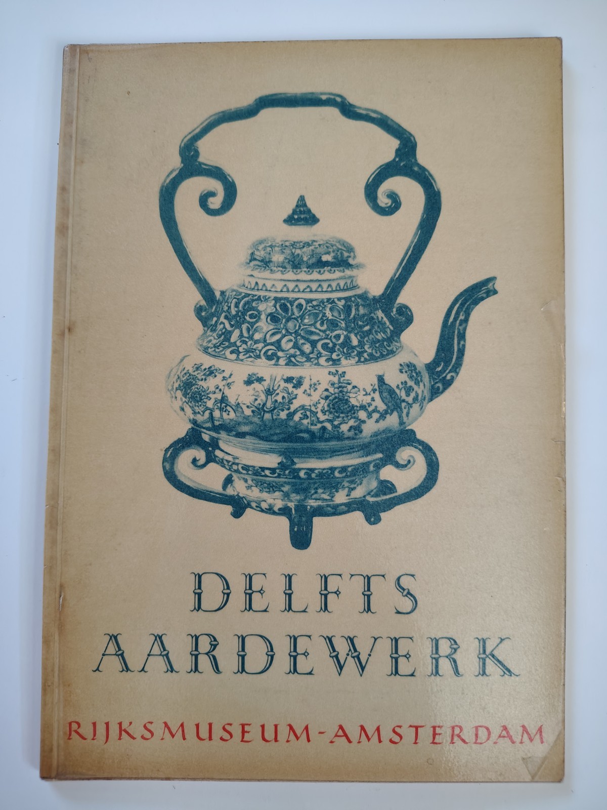 Delfts Aardewerk (1960, Rijksmuseum Amsterdam)