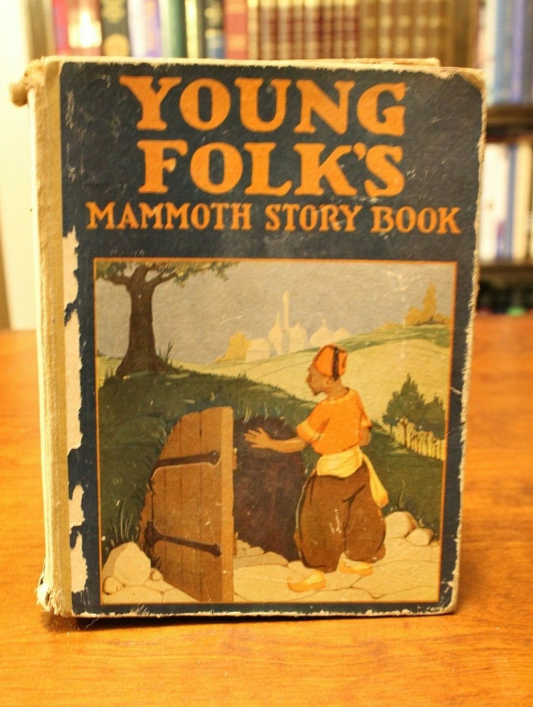 YOUNG FOLK’S MAMMOTH STORY BOOK by The Goldsmith Publishing Company (Antique)