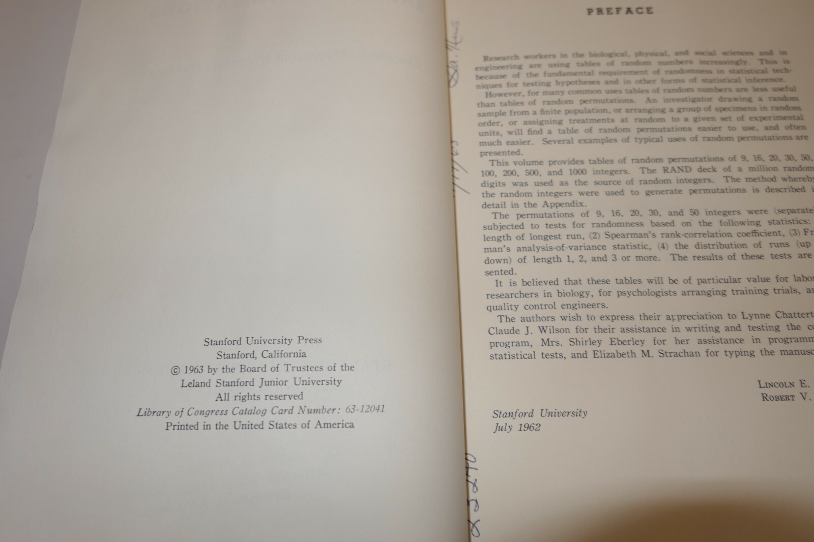 Tables of Random Permutations Lincoln E. Moses and Robert V. Oakford Hardcover