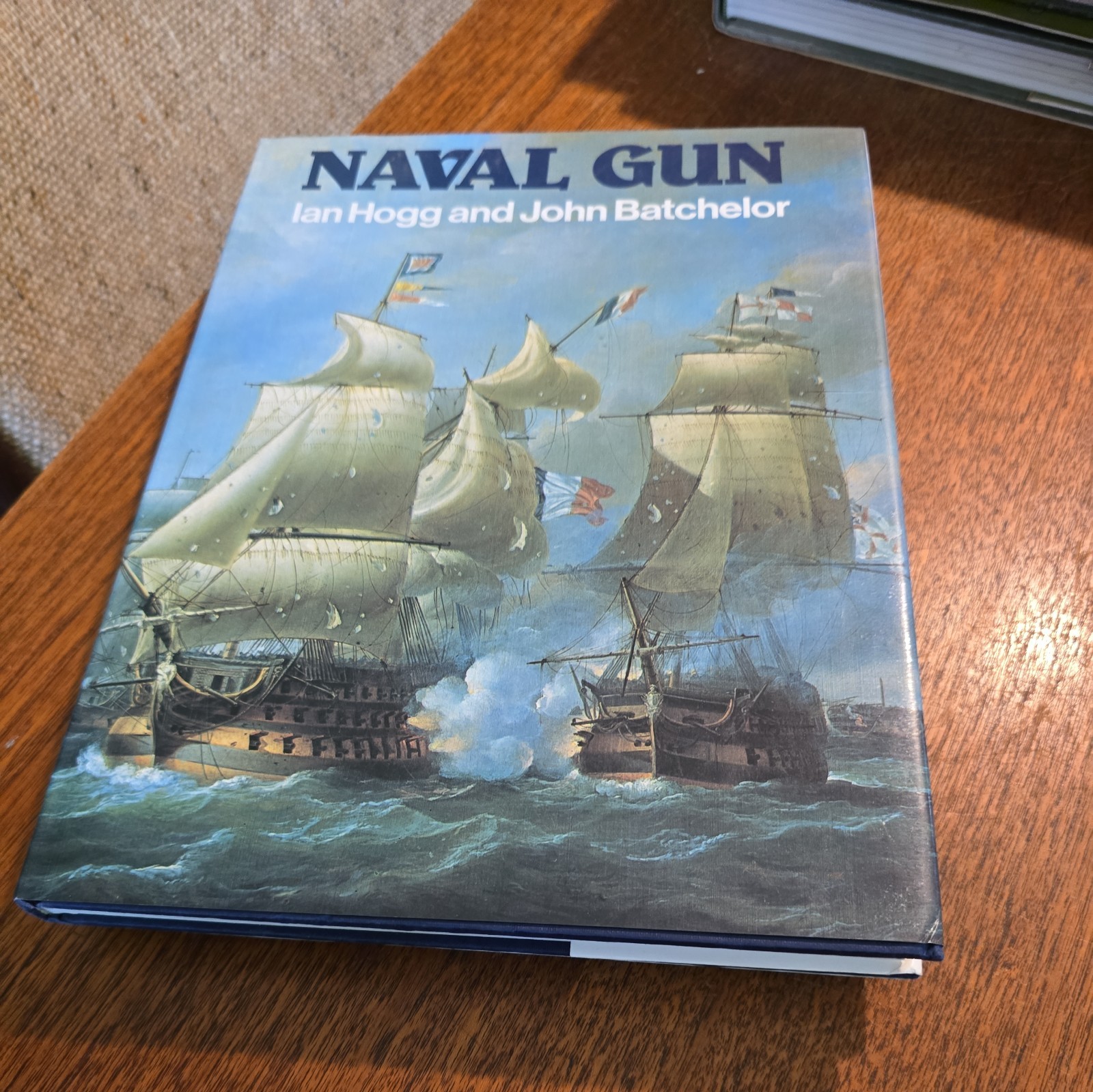 Naval Gun. Ian Hogg John Batchelor. HB DJ 1st edition 1978 Blandford Press