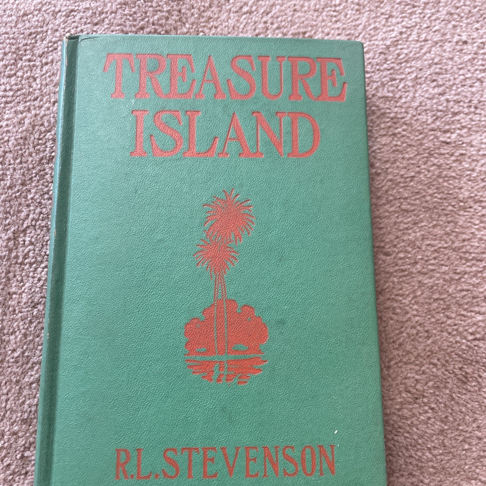 Vintage „Treasure Island“ Hardbound Book by R. L. Stevenson – Grosset & Dunlap