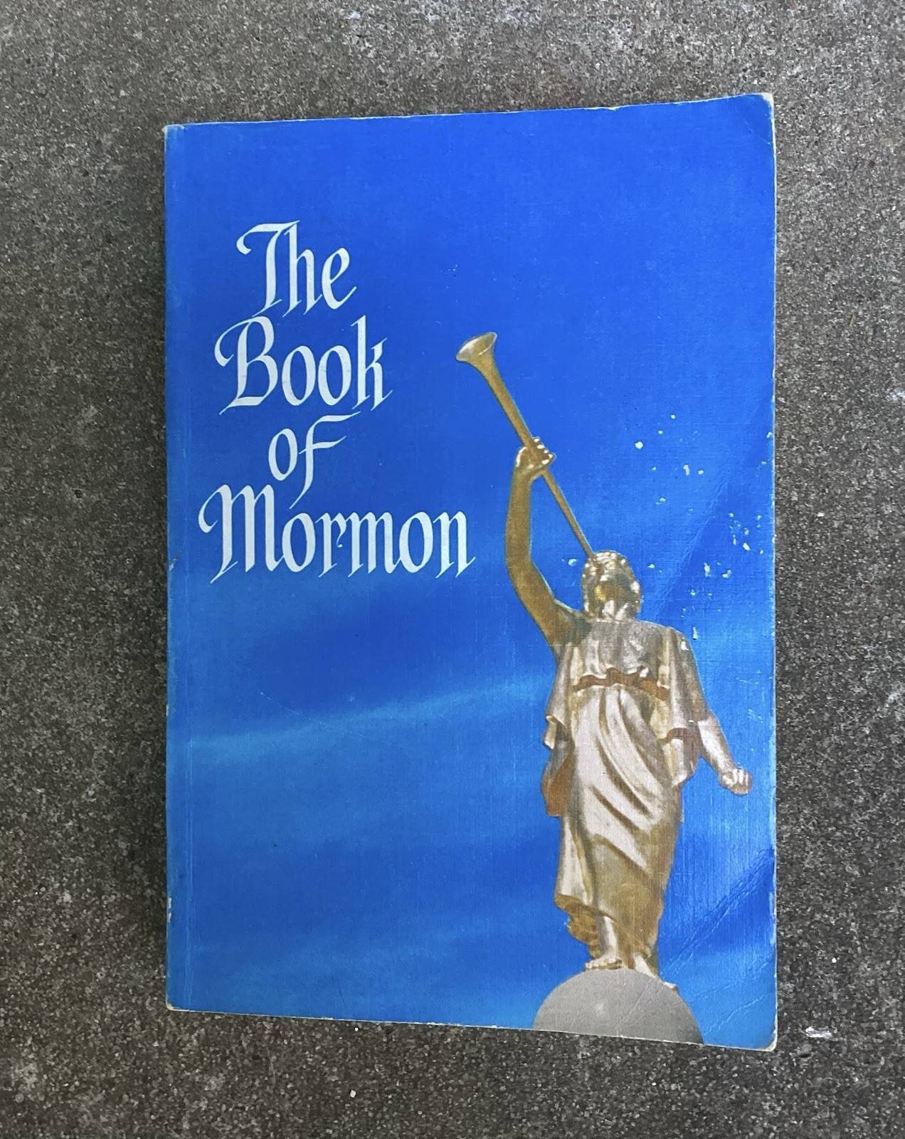Book Of Mormon Vintage PB Pub 1974 Preowned Moroni Statue Blue Cover