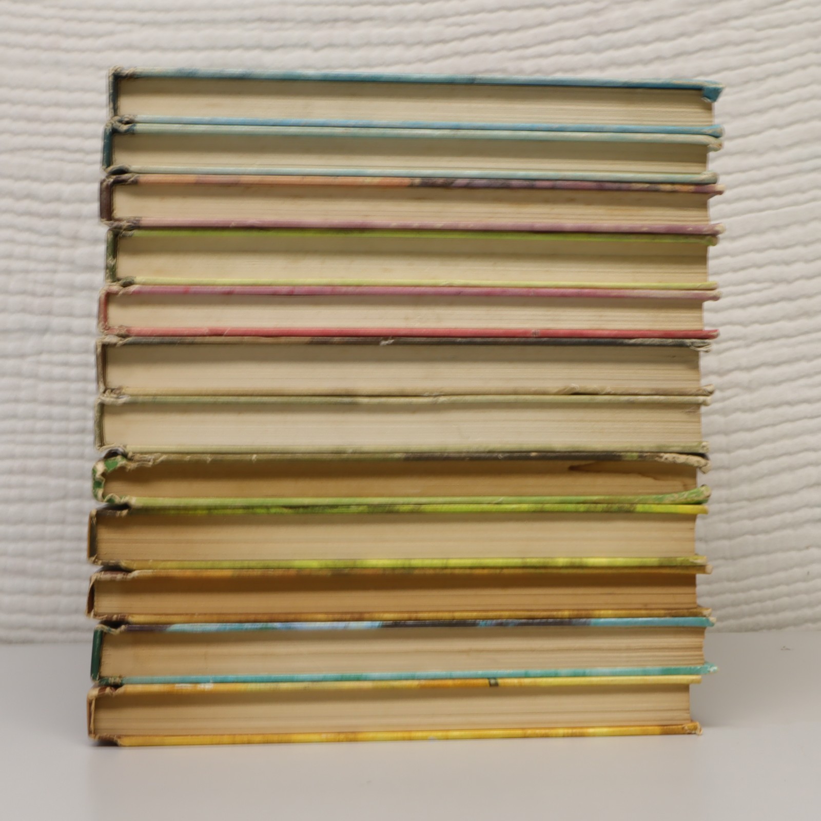 Classic Press Illustrated Children’s Classics Set of 12