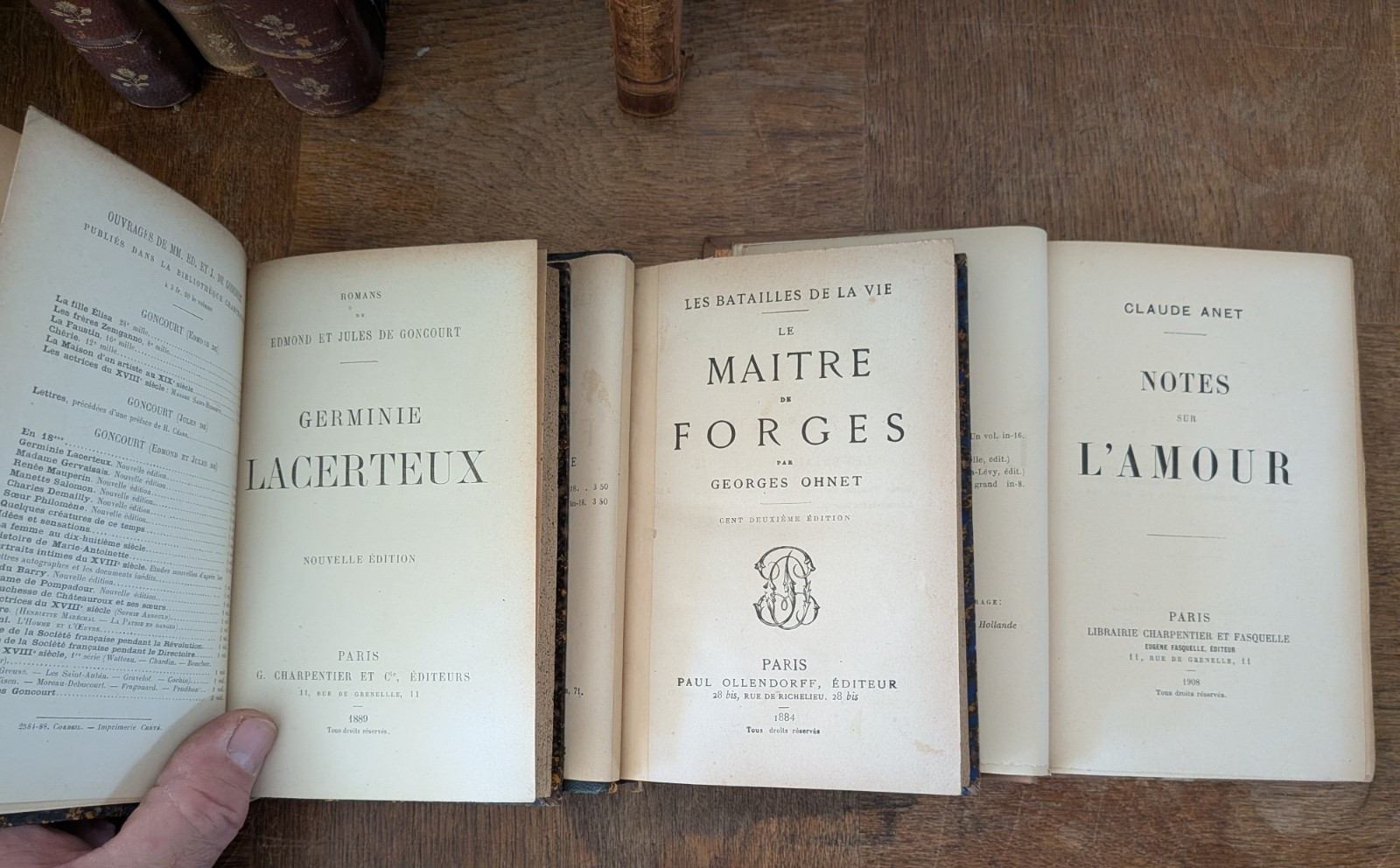 A lot of 17 antique French books from the 19/20th century