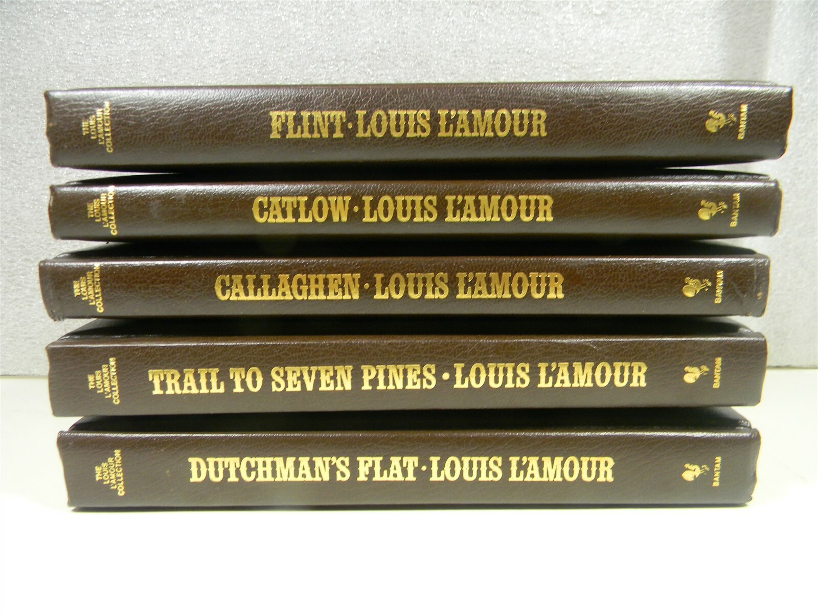 Louis L’Amour Collection Lot of 5 Leatherette Books Westerns – !15 – 3D2D