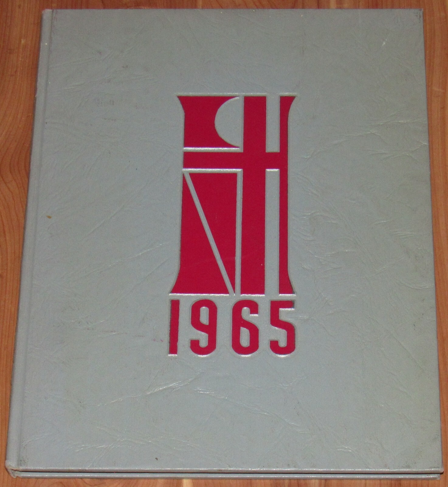 1965 COLLEGE OF THE HOLY NAMES YEARBOOK, OAKLAND CALIFORNIA