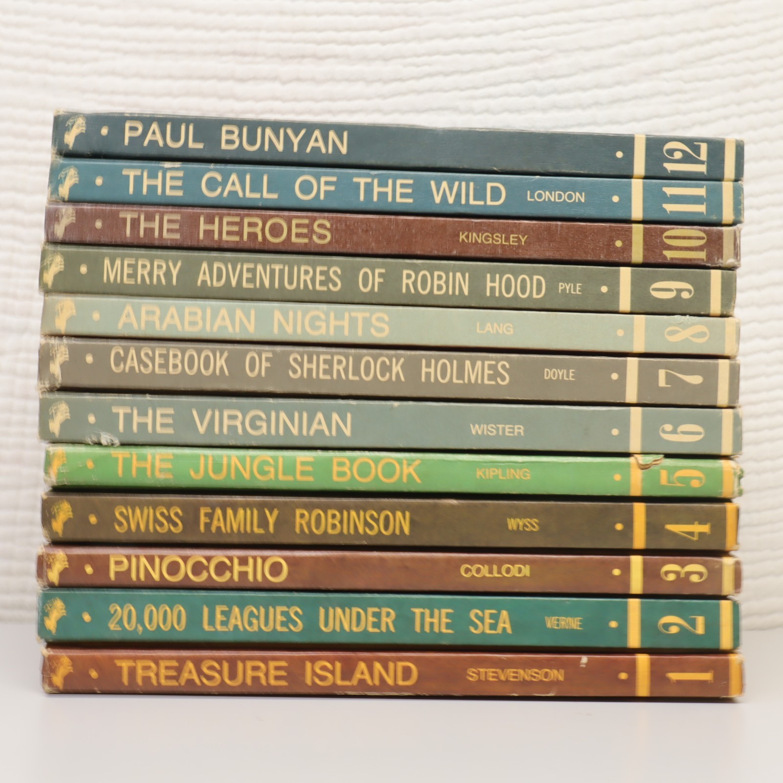 Classic Press Illustrated Children’s Classics Set of 12