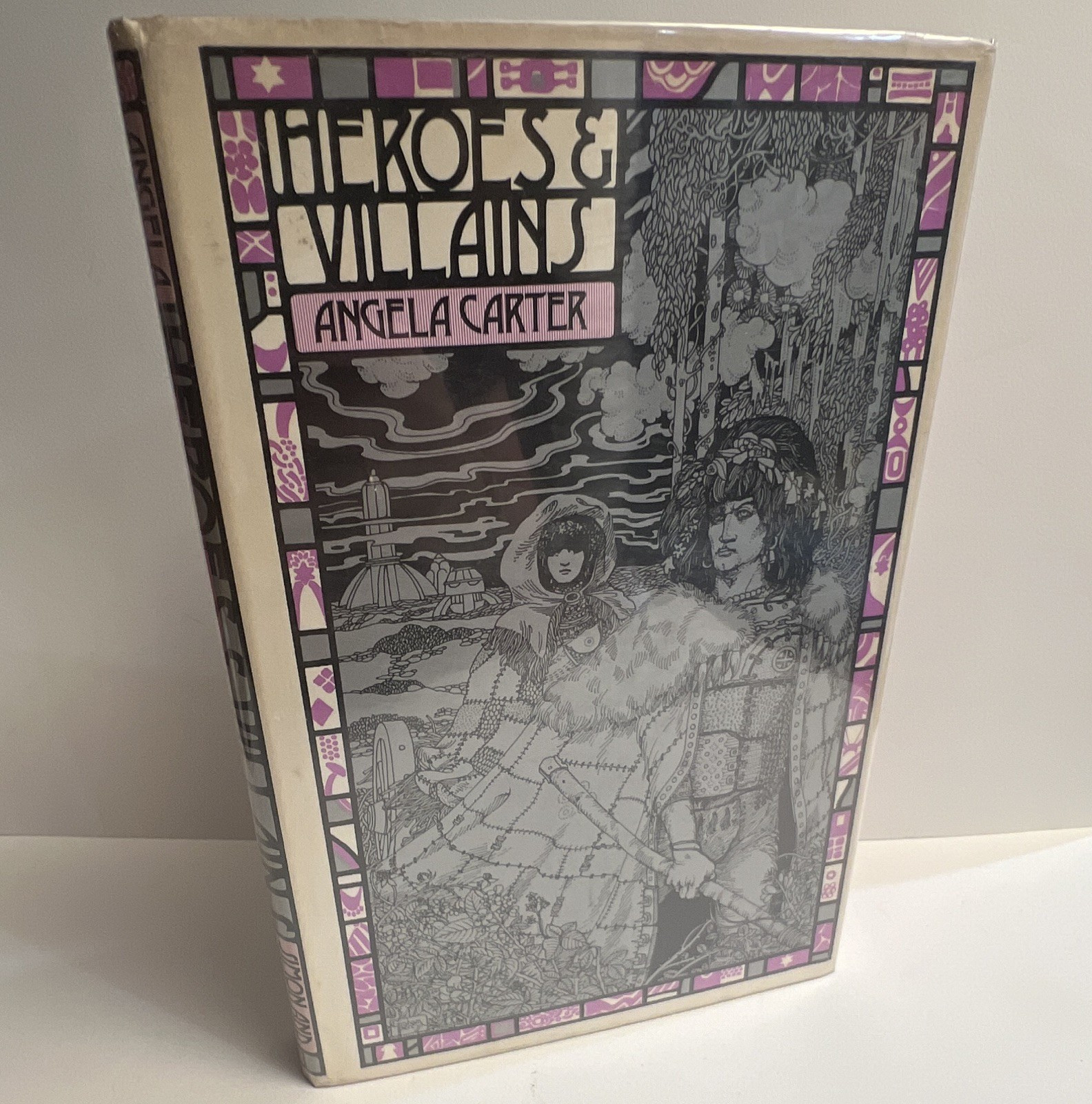 Angela Carter Heroes & Villains 1st US Edition HC DJ Illustrated Sci-Fi Fantasy