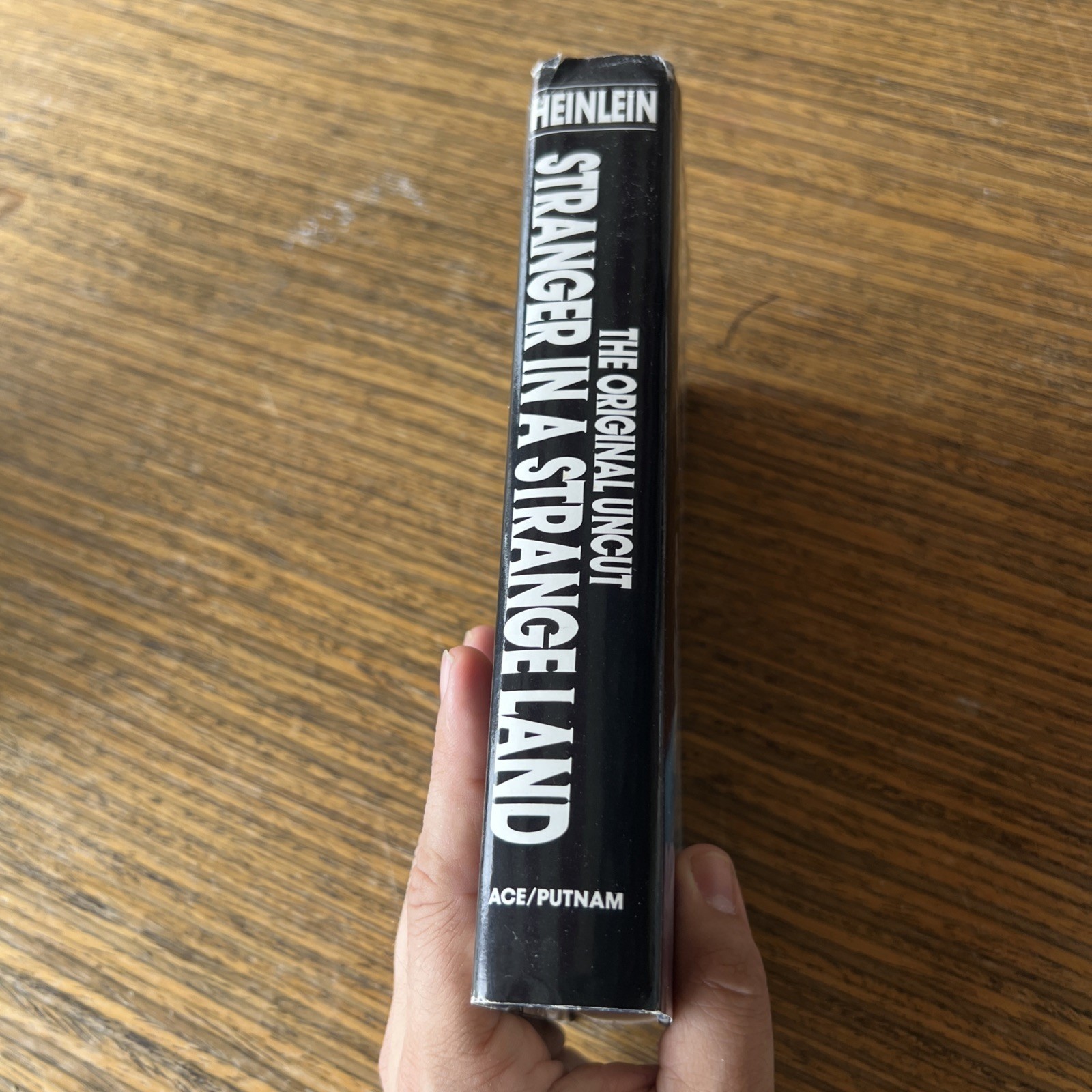Robert A. Heinlein – Stranger in a Strange Land Original Uncut 1991 HCD