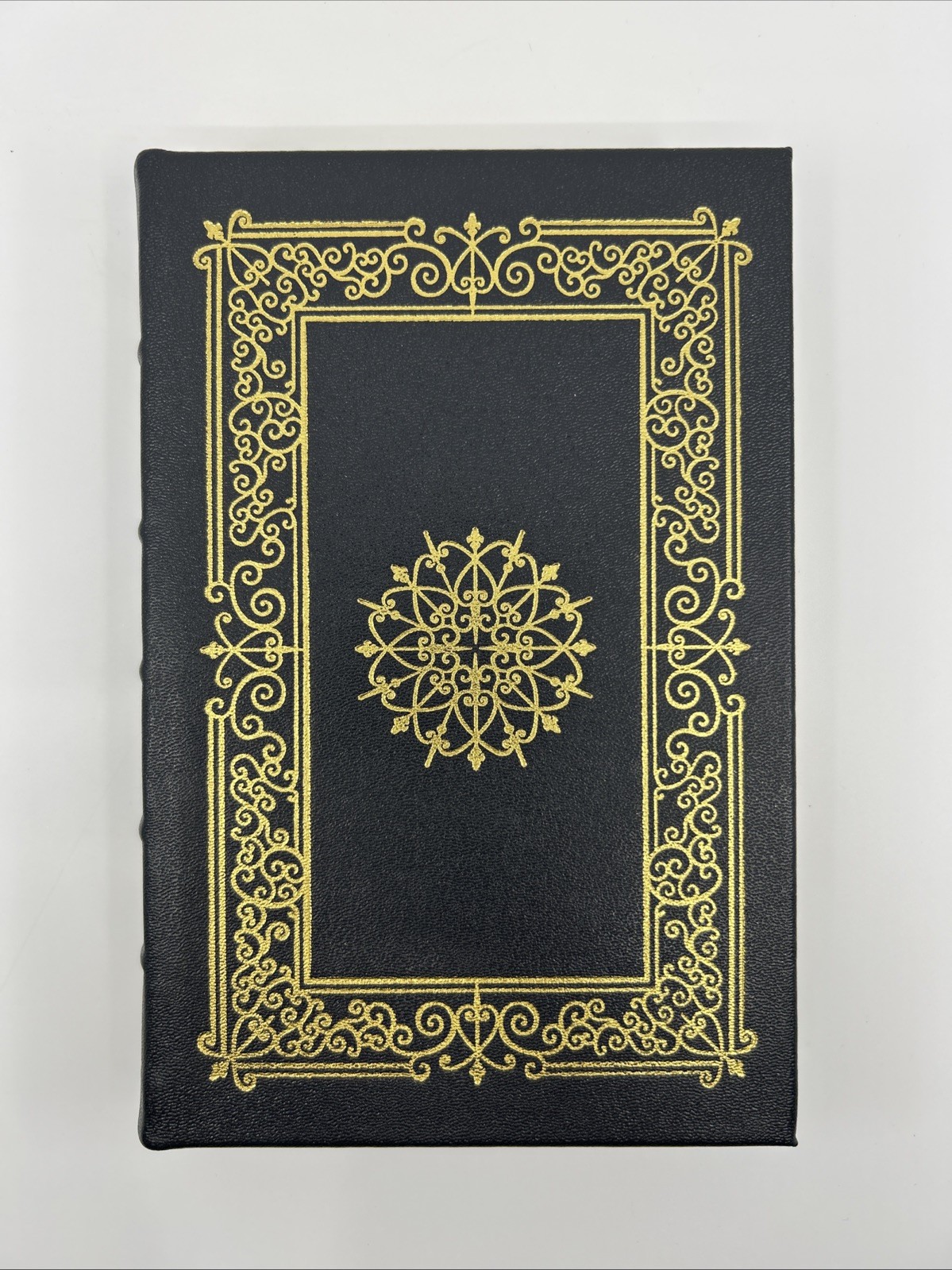 EASTON PRESS The Graveyard Book Neil Gaiman SIGNED Leather Fantasy Coming-of-Age