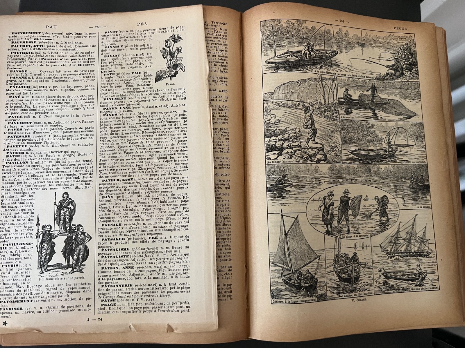 PETIT LAROUSSE ILLUSTRE -1925- Claude Auge- 5,800 engravings – 120 Maps- French