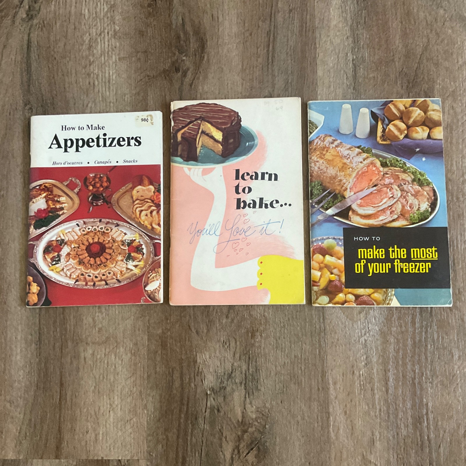 Vintage Lot Cookbooks Recipe Booklets Appetizers Baking Freezer General Foods