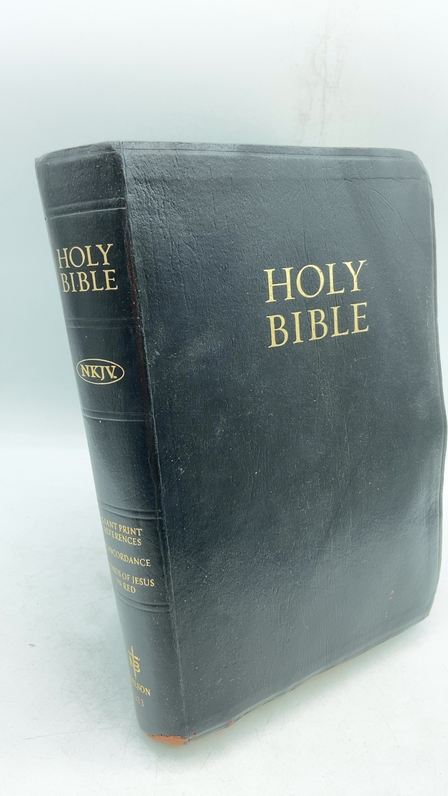 The Holy Bible, New King James Version Hardcover Personal Size Giant Print Ed…