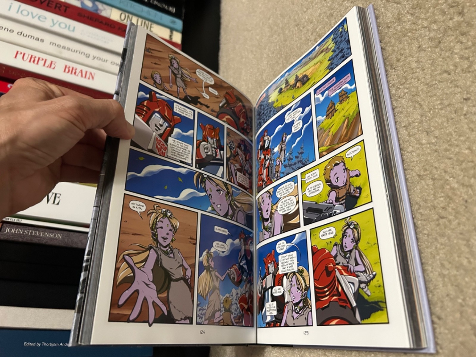 The Transformers: the IDW Collection #1 (IDW Publishing May 2010 Volume one book