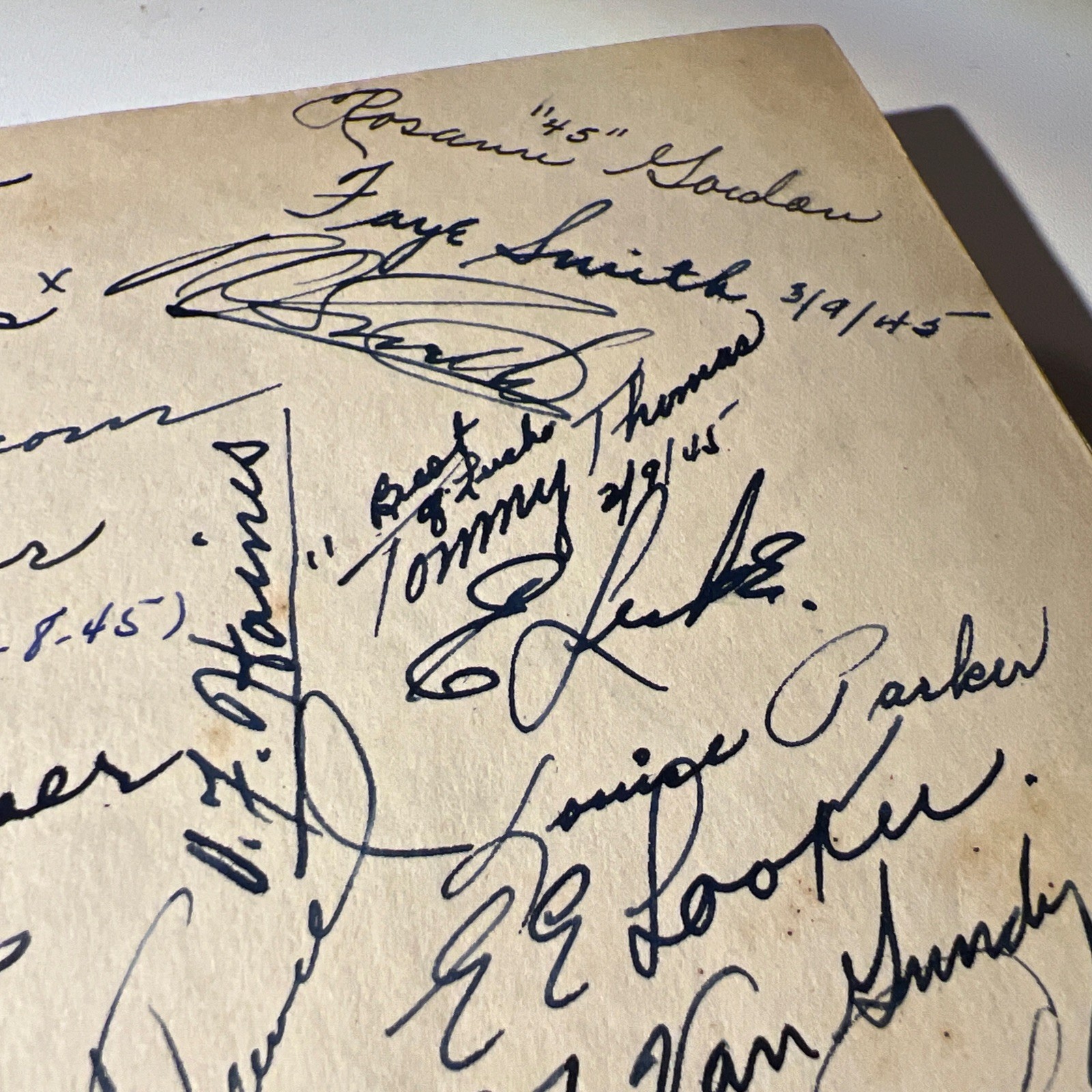 HELLDIVER SQUADRON, Robert Olds 1944 Navy Bomb Squad 17 WWII, has 107 signatures
