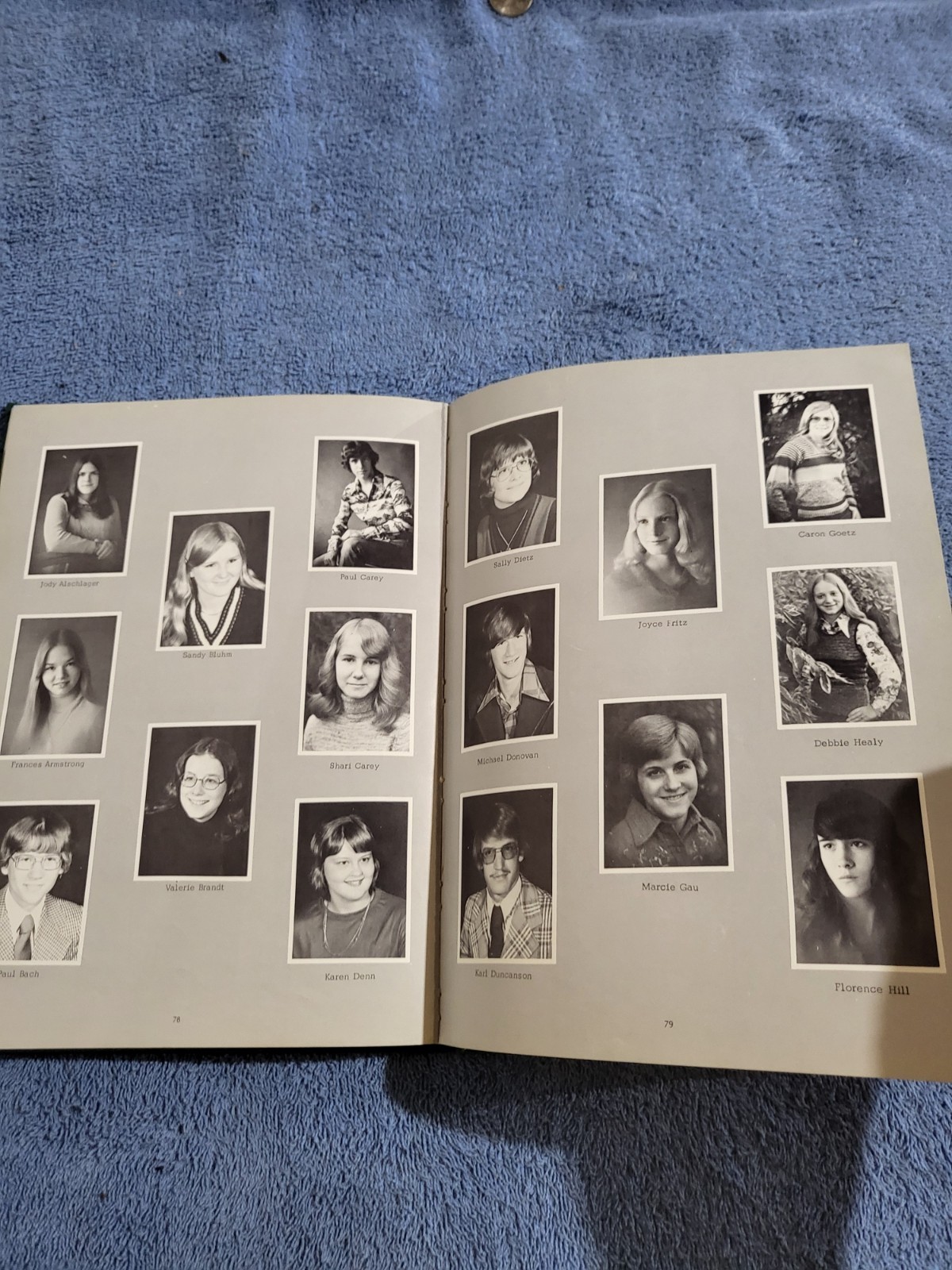 Vintage 1976 Mapleton, MN. Public School Minnesota Class Yearbook Life Piper