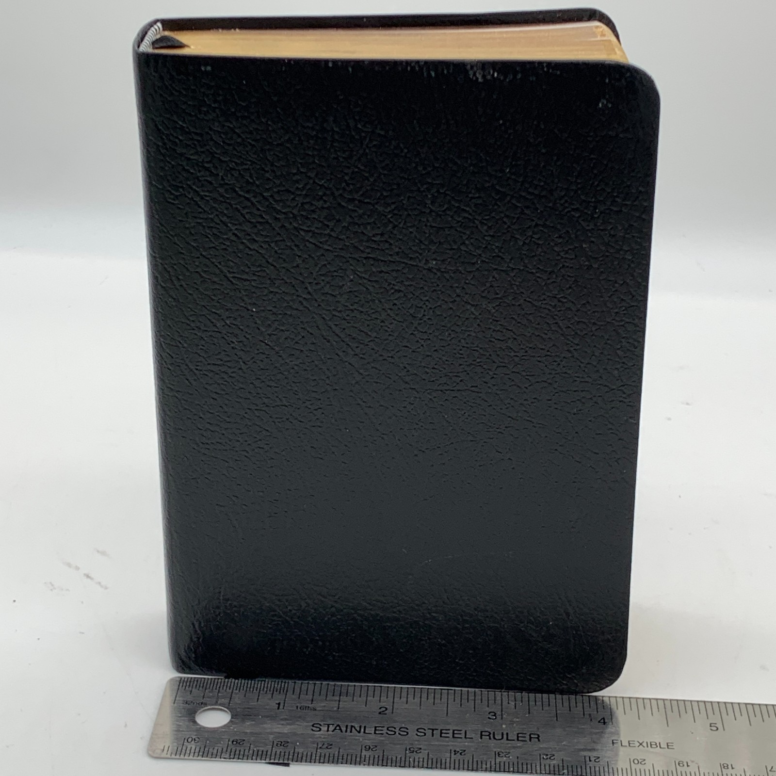 KJV HOLY BIBLE Compact Reference Edition King James Version Colored Maps