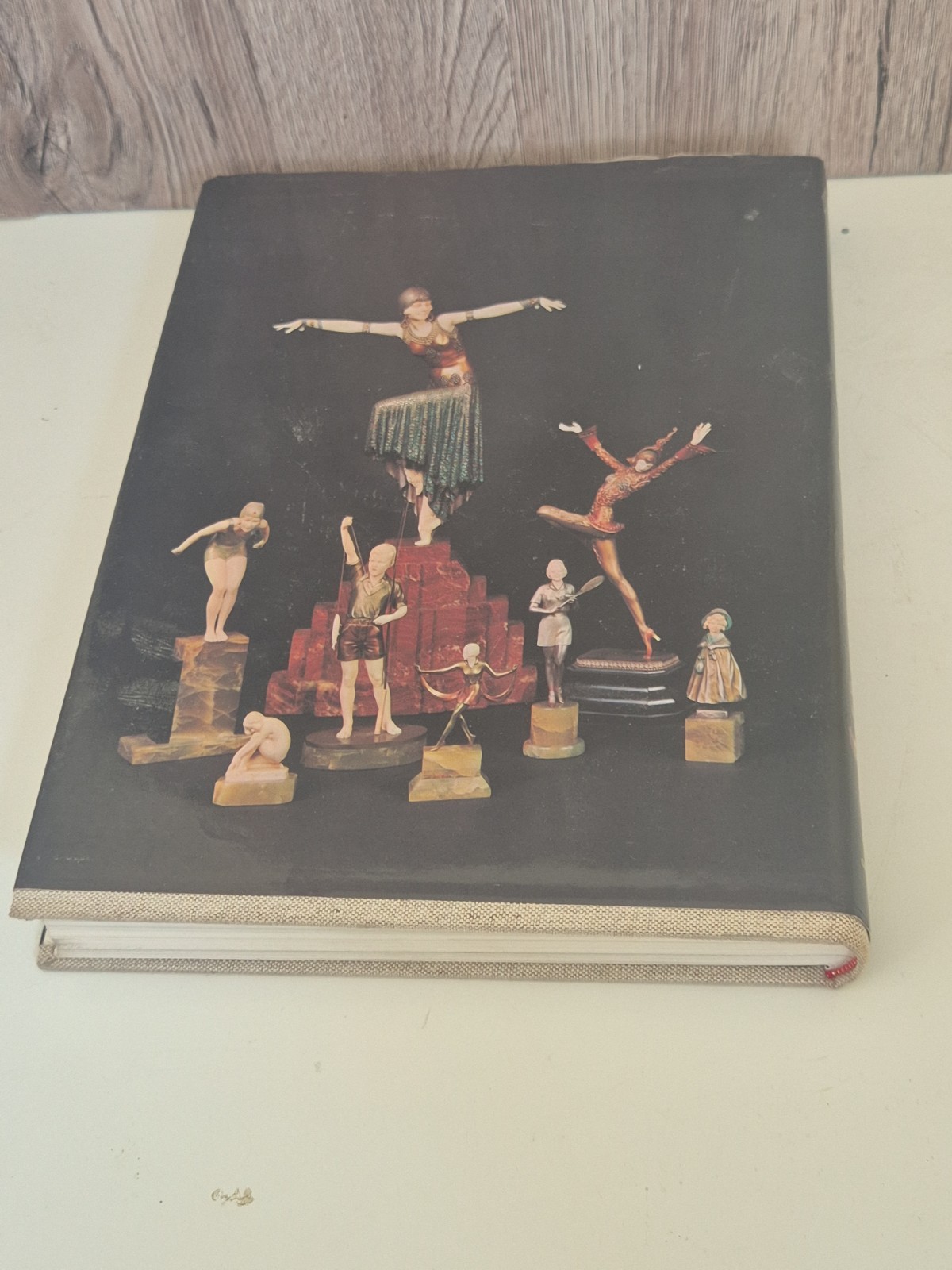 Art Deco and Other Figures Bryan Catley HC 1978 Antique Collectors‘ Club Book