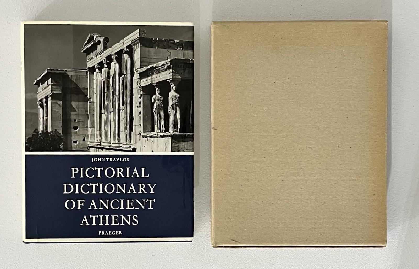 PICTORIAL DICTIONARY OF ANCIENT ATHENS – John Travlos – Praeger, 1971 – SLIPCASE
