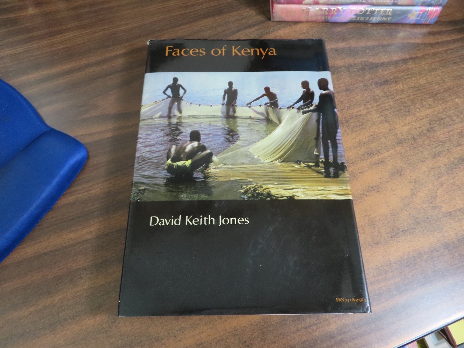 Faces of Kenya David Keith Jones SIGNED 1978 HC 0241897483