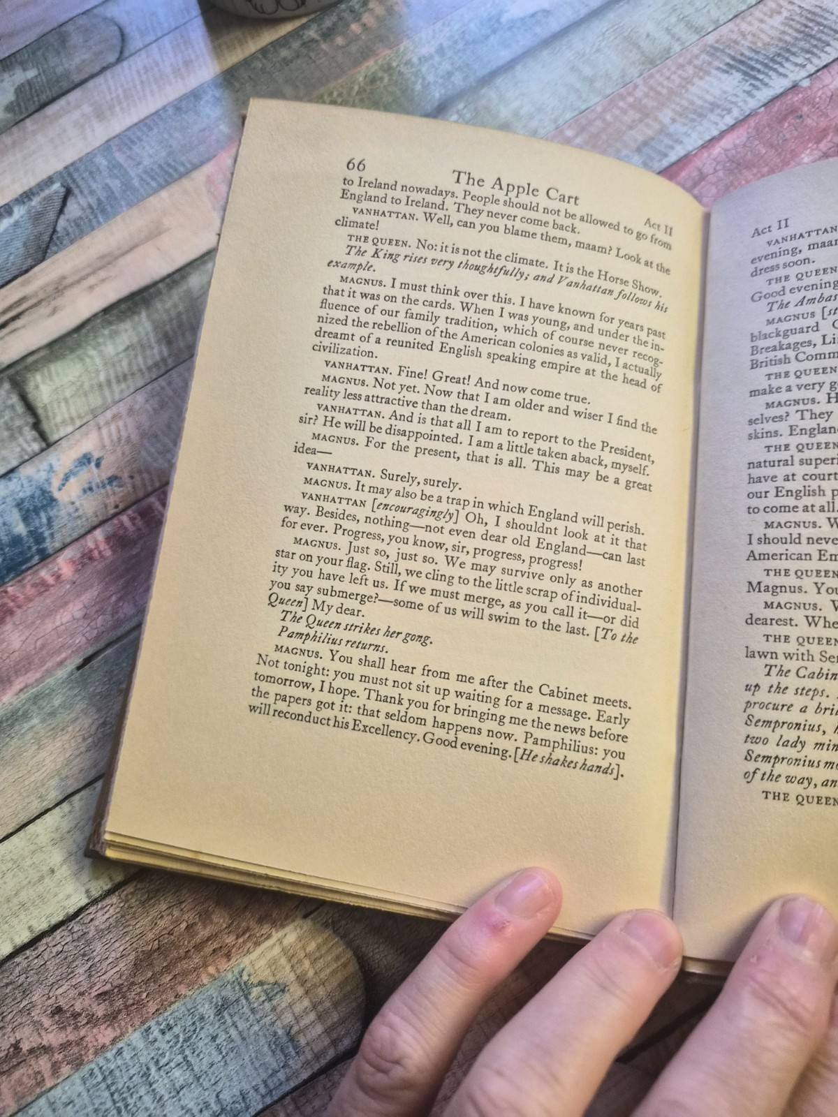 Antique HB Book. THE APPLE CART: – Bernard SHAW – Constable 1930 1st edition