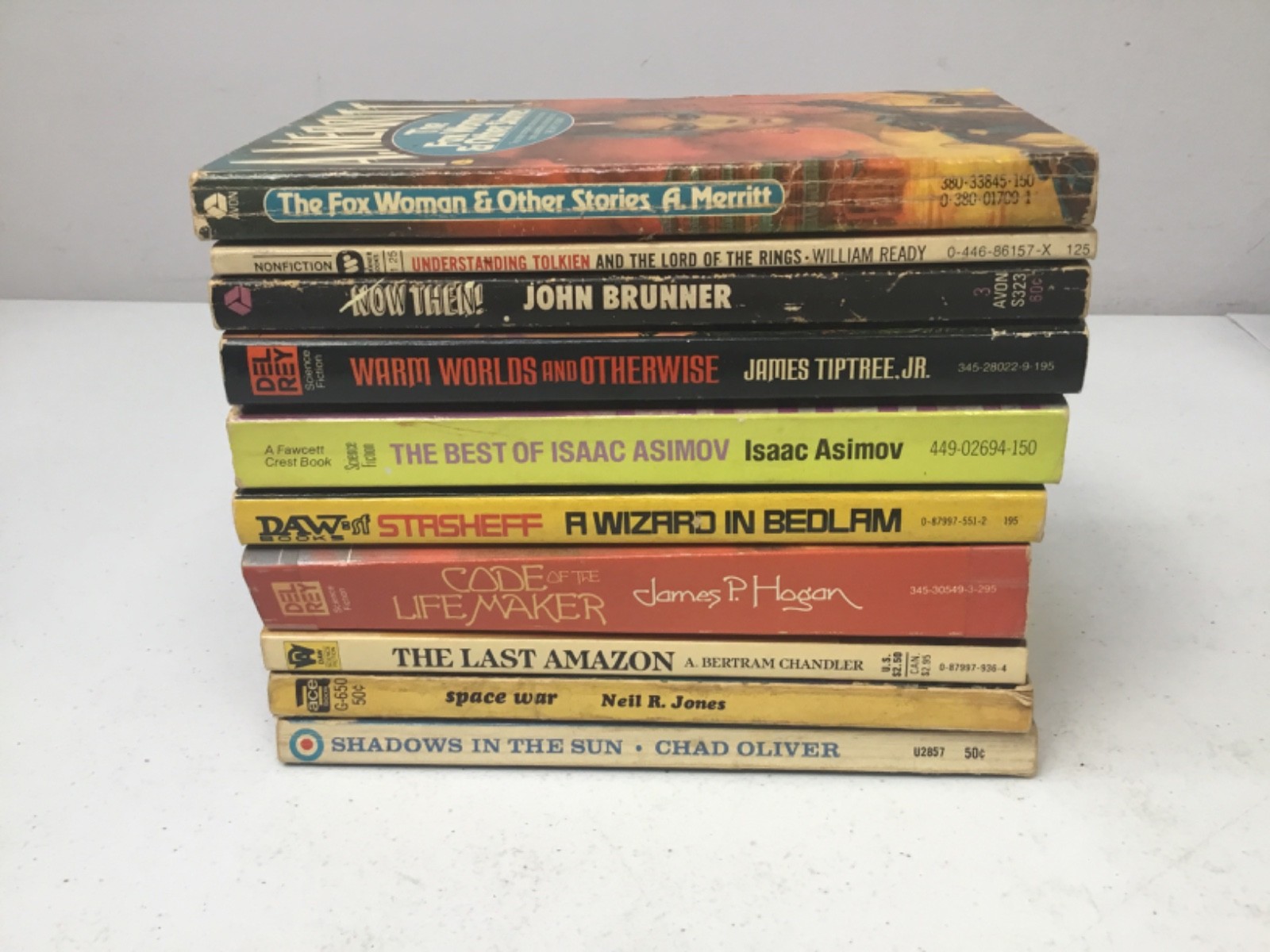 Lot of 10 Mixed Vintage Sci Fi/ Fantasy Books. PB