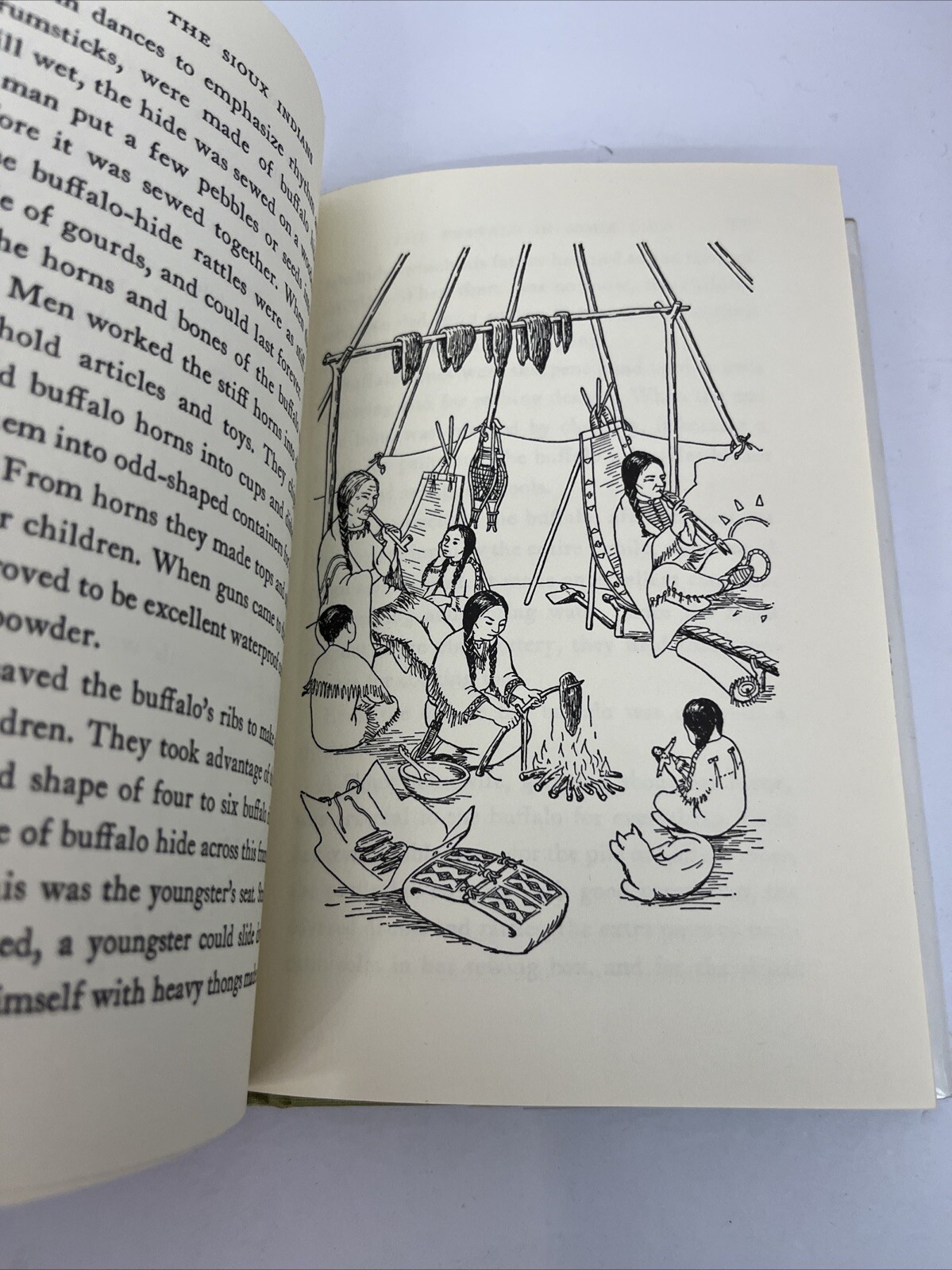 THE SIOUX INDIANS,1962,Sonia Bleeker,Illustrated,Dust Jacket