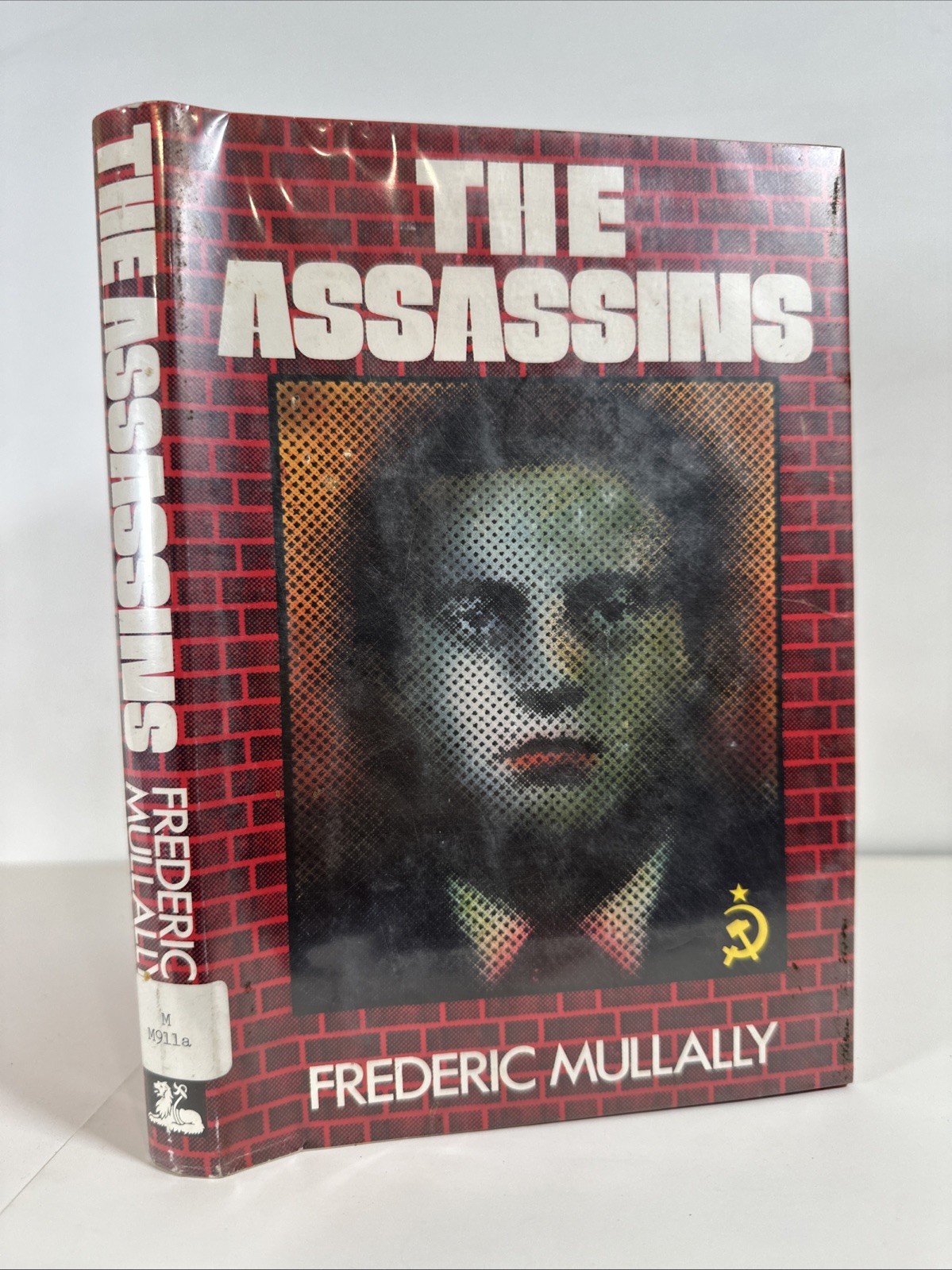 THE ASSASSINS BY FREDERIC MULLALLY (1967) PAN UK P/B PULP CRIME NOVEL UK print