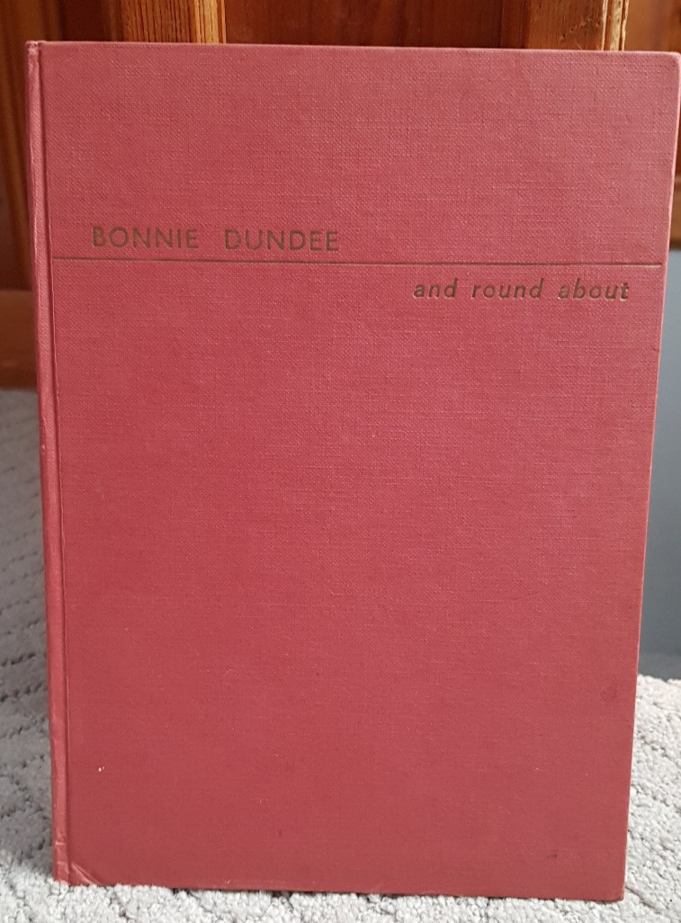 Bonnie Dundee and Round About Vintage Scotland Travel Book 1952 ships free