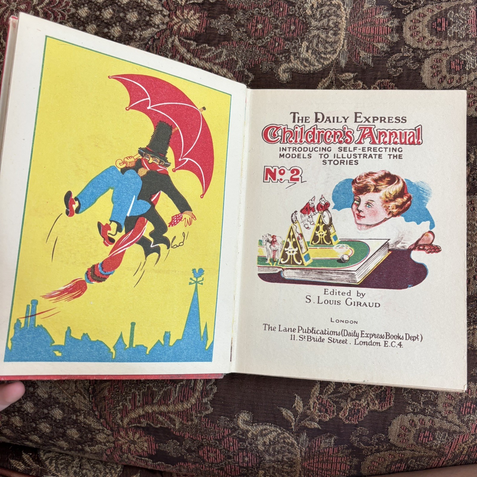 DAILY EXPRESS CHILDRENS ANNUAL NO.2 S Louis Giraud (editor) 1930 Pop-Up Book