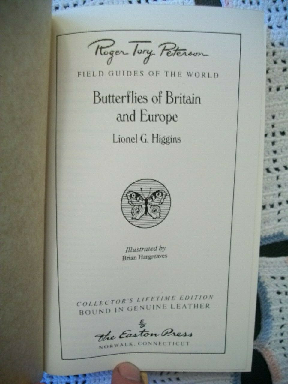 Butterflies of Britain and Europe (Lionel G. Higgins, 1991 Leather Hardcover)