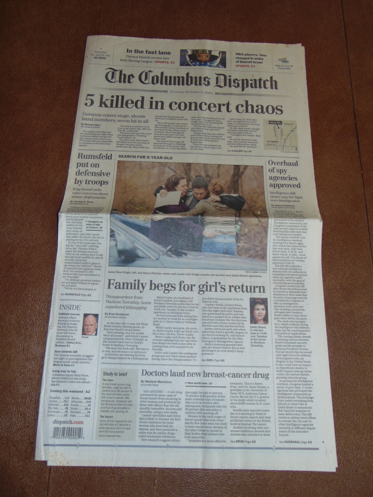 DEC. 9, 2004 „THE COLUMBUS DISPATCH“ (OHIO) NEWSPAPER: „DIMEBAG“ DARRELL KILLED