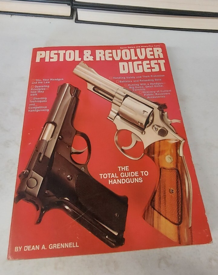Pistol & Revolver Digest By Dean A. Grennell 1976 Softcover