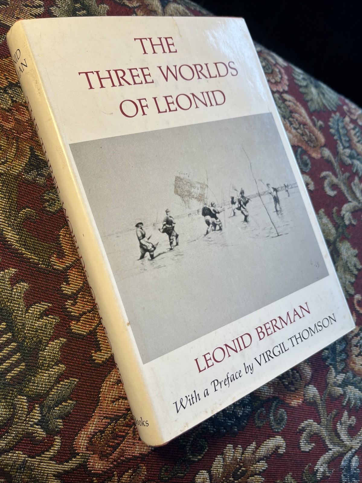 The Theee Worlds Of Leonid 1978 Basic Books HCDJ
