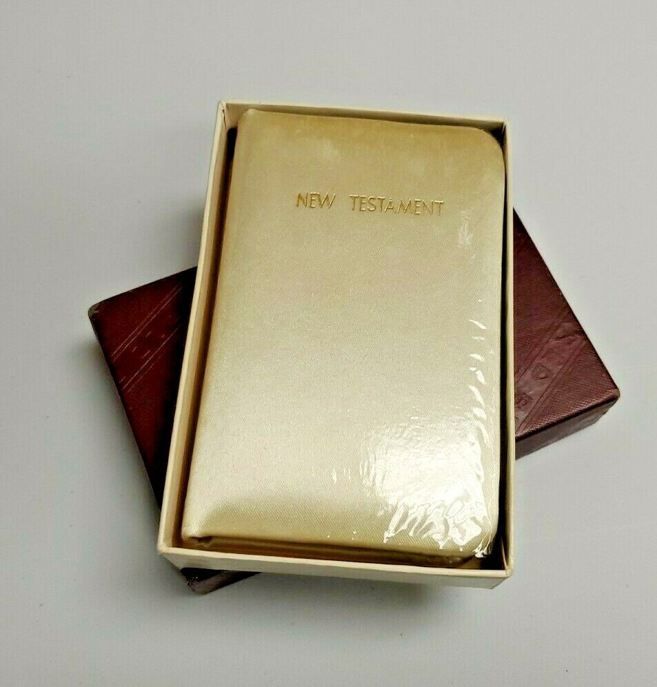 MIB WORLD NEW TESTAMENT Padded White Slipper Satin Cover Gold Gilt Wedding Cert