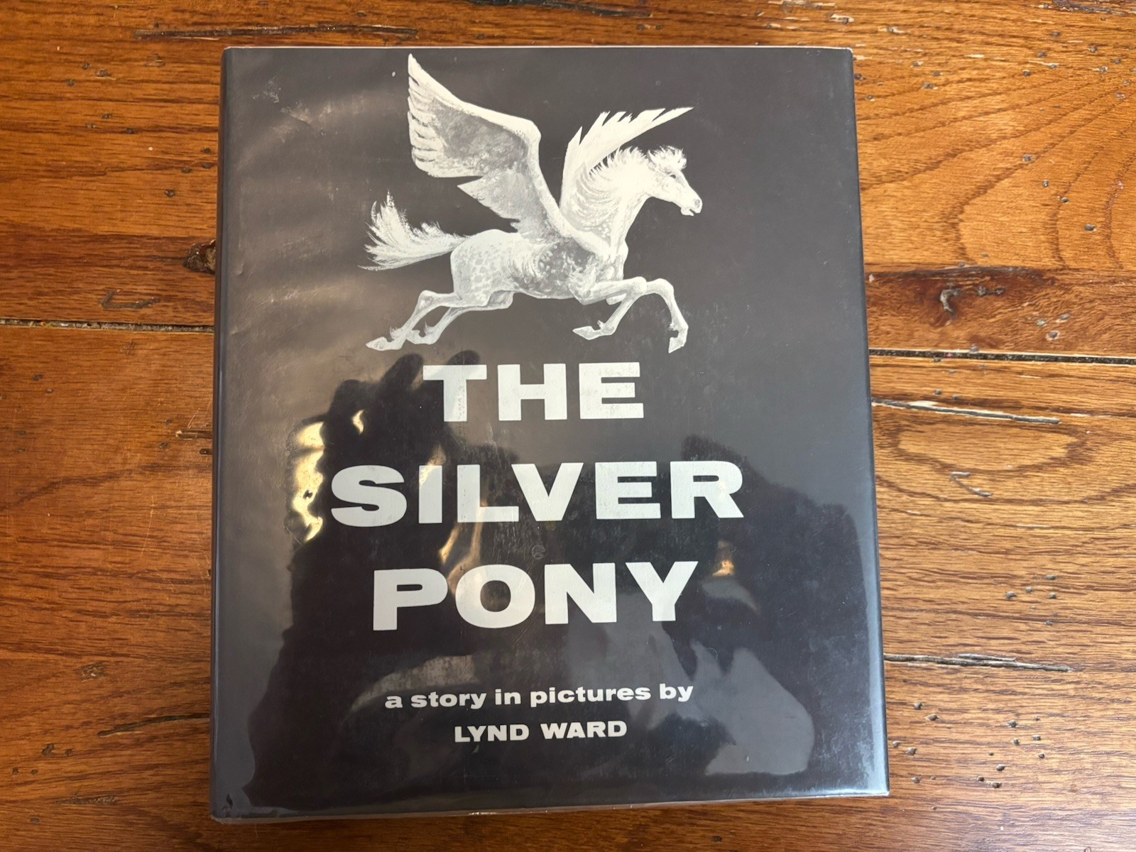RARE SIGNED!! Silver Pony by Lynd Ward VG+/VG+. 1st