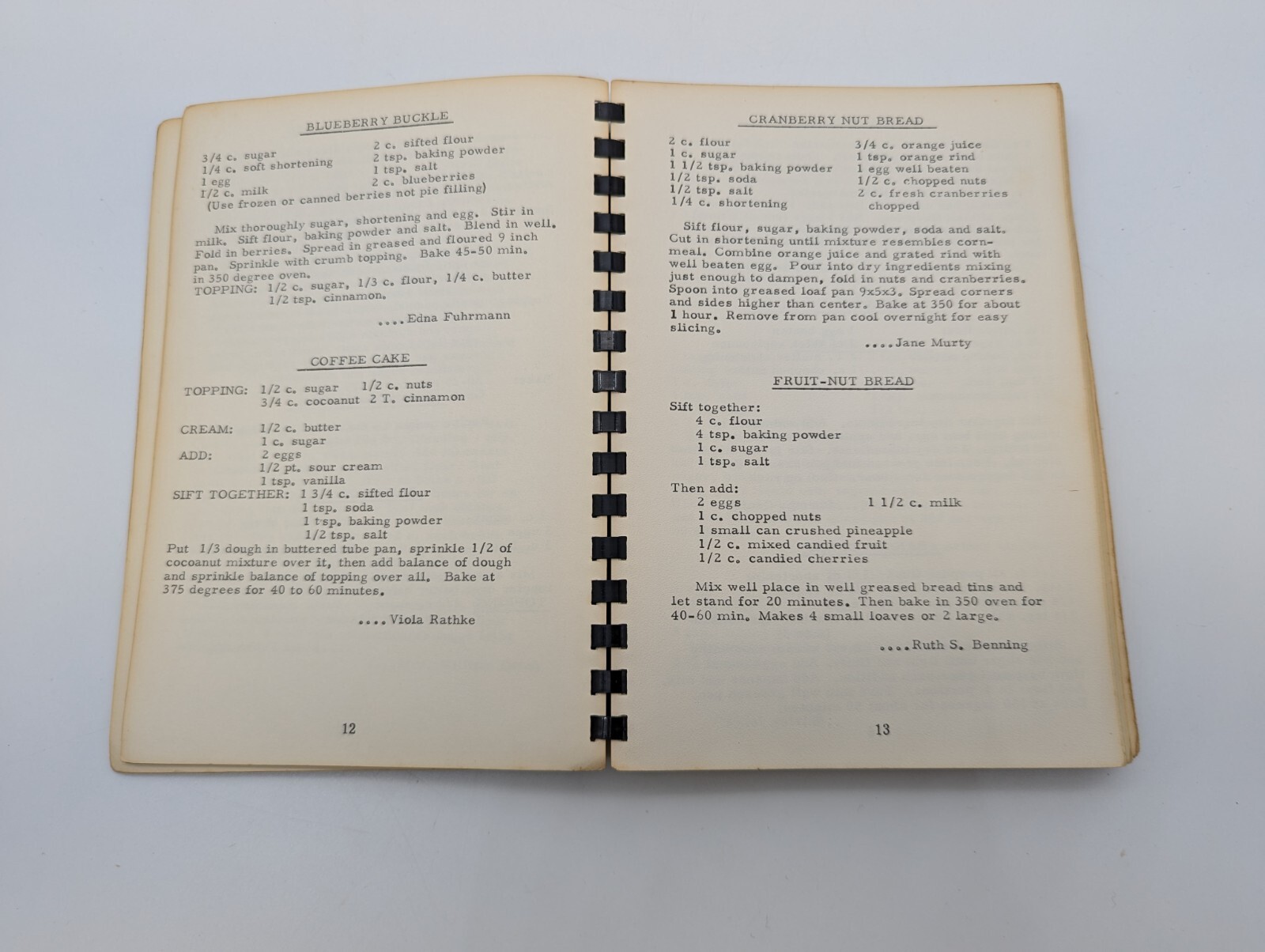 1968 St Matthews United Church of Christ Hamburg NY The Country Kitchen Cookbook