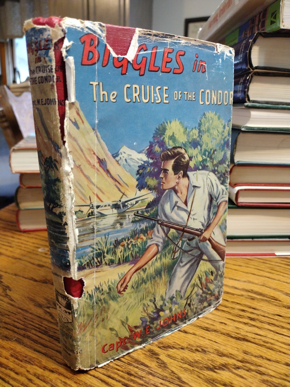Biggles in The Cruise of the Condor Capt. W.E. Johns Kingston Library Edition