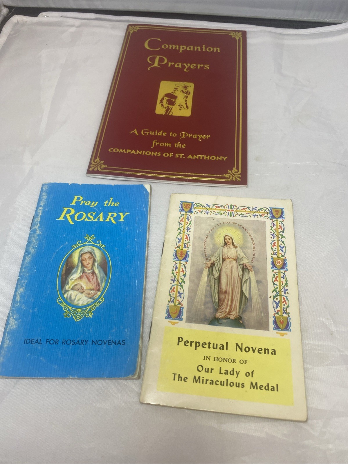 3 HANDHELD VINTAGE CATHOLIC PRAYERBOOKS NOVENA ROSARY ST ANTHONY LADY MIRACULOUS