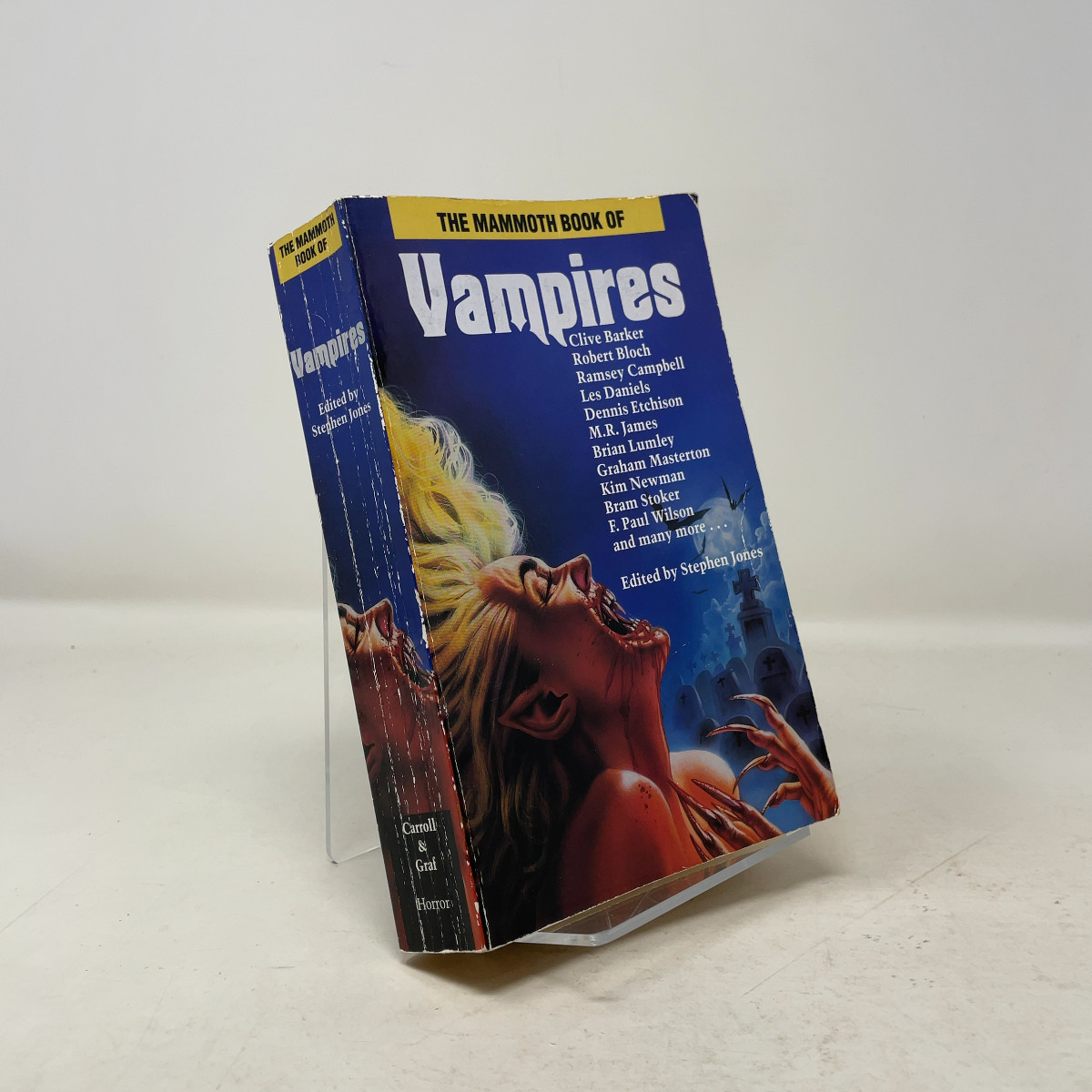 The Mammoth Book of Vampires by Stephen Jones PB First Thus Very Good 1992