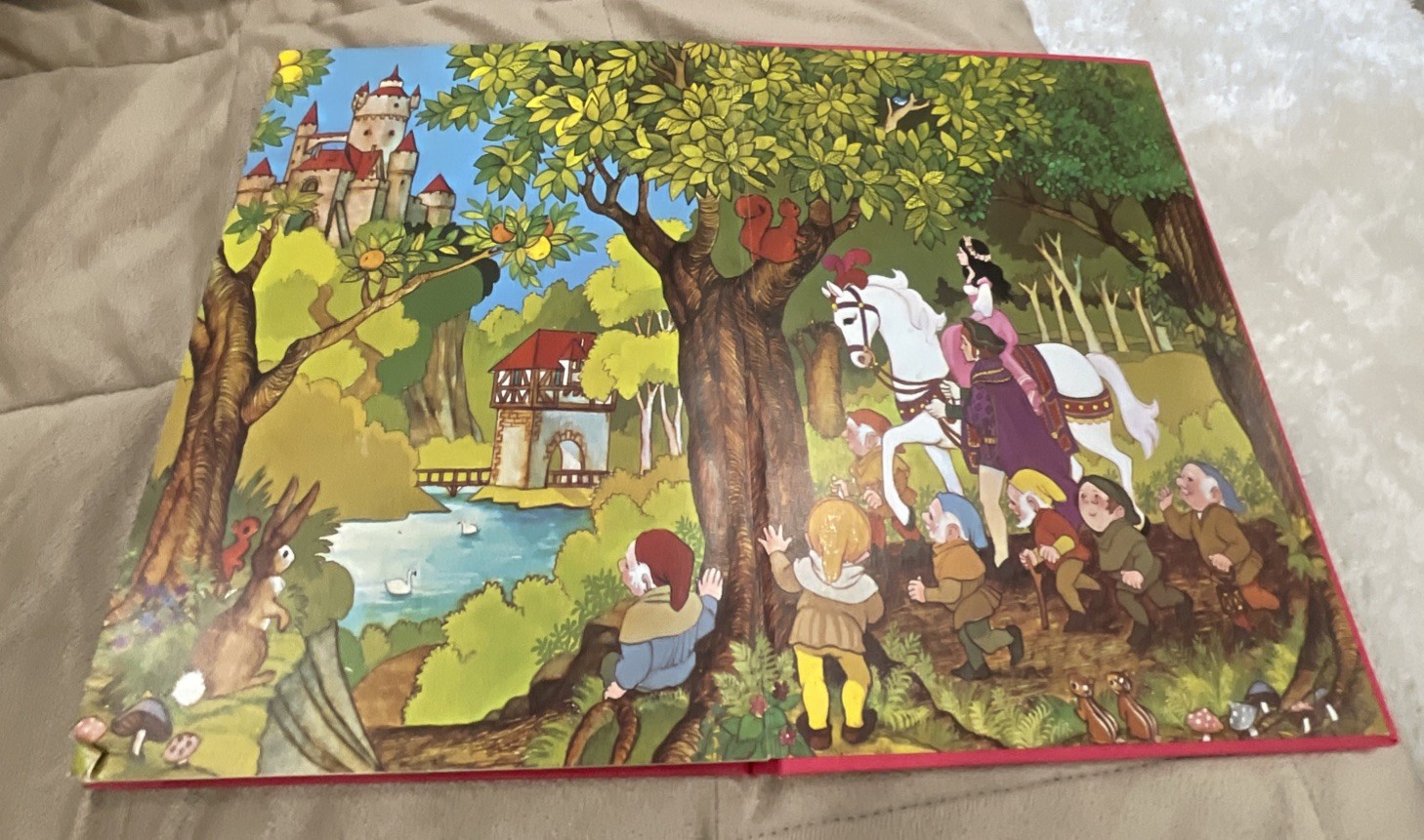 “HALLMARK” Vintage “POP UP BOOK” SNOW WHITE Fairy Tale 1978 Hardcover W/jacket