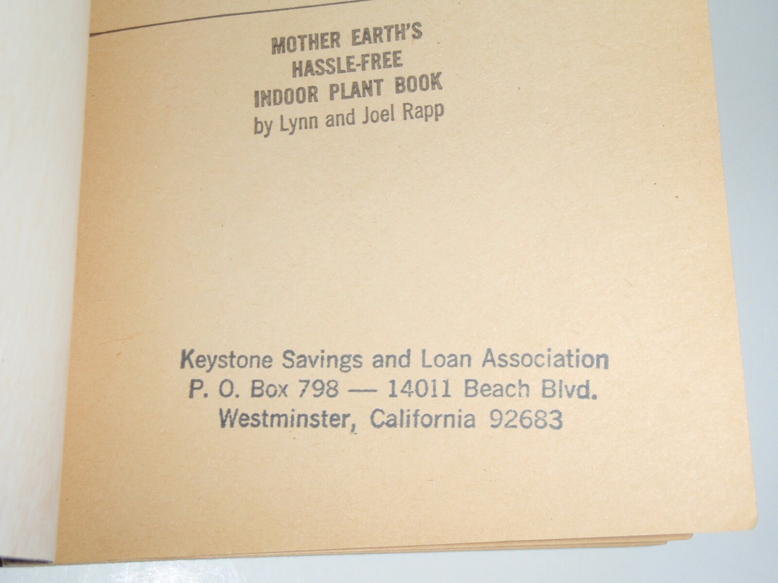 Mother Earth’s Hassle Free Indoor Plant Book by Lynn & Joel Rapp 1975 Book Club