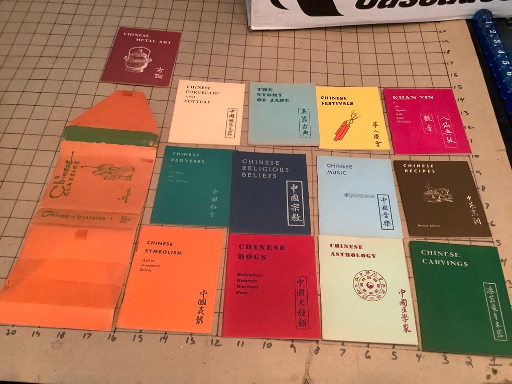Orig. 1940’s “Chinese Classics Miniature Booklets” by Quon Quon Co. 13 in sleeve