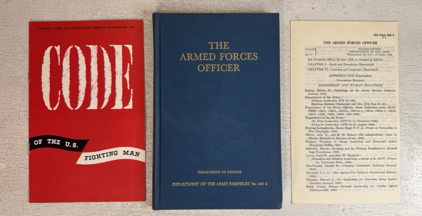 The Armed Forces Officer -1950 Department of Defense No. 600-2 HC Book w/*BONUS