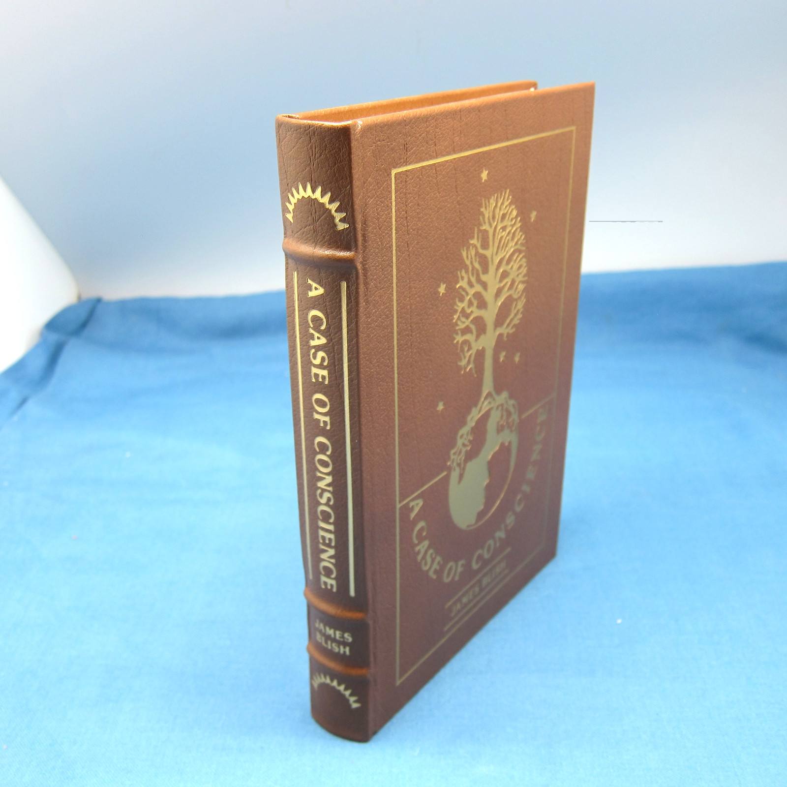 A Case of Conscience James Blish Easton Masterpieces of Sci-Fi 1989 Like New