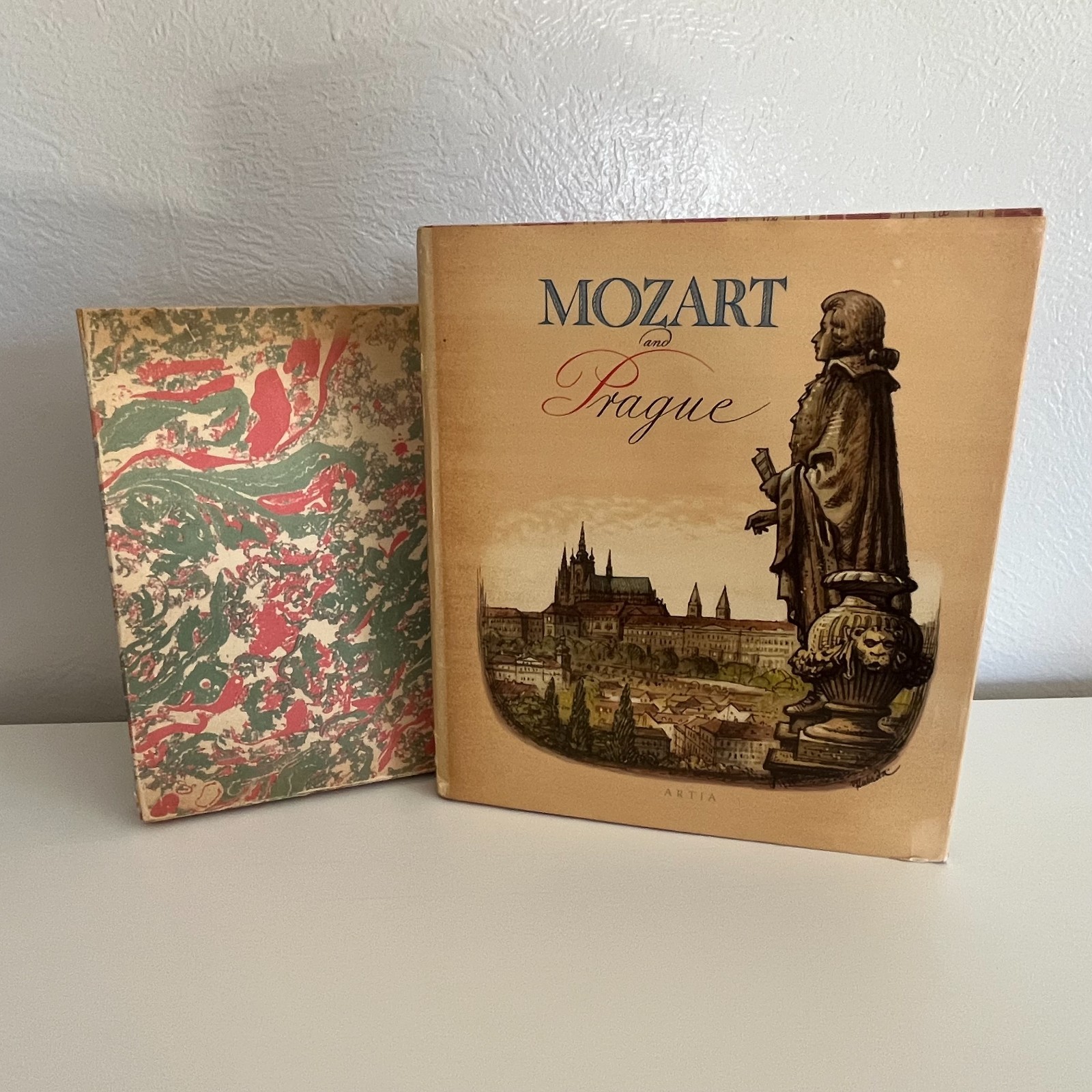 Vintage Hardcover w/Jacket & Box Mozart and Prague by Alexander Buchner Et al.
