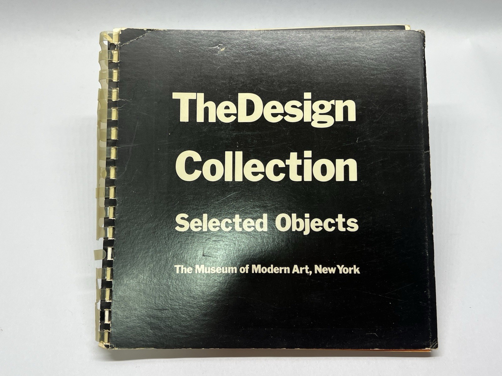 THE DESIGN COLLECTION SELECTED OBJECTS MUSEUM OF MODERN ART BOOK 1970