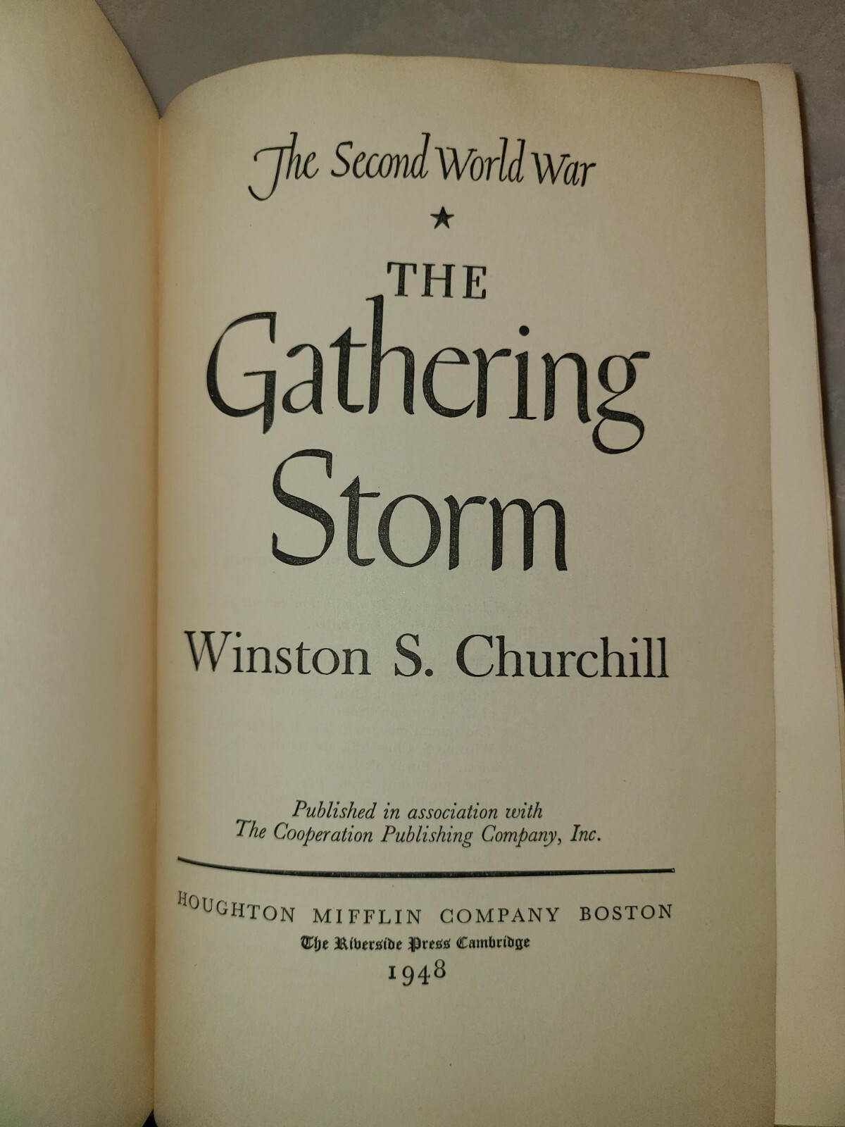 The Second World War by Winston S. CHurchill 6 Volumes. Set (Houghton Mifflin)